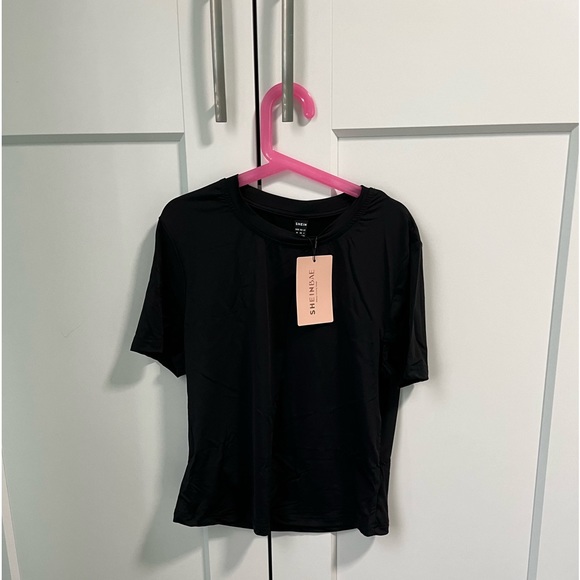 SHEIN BAE Solid Fitted Tee - Picture 3 of 6
